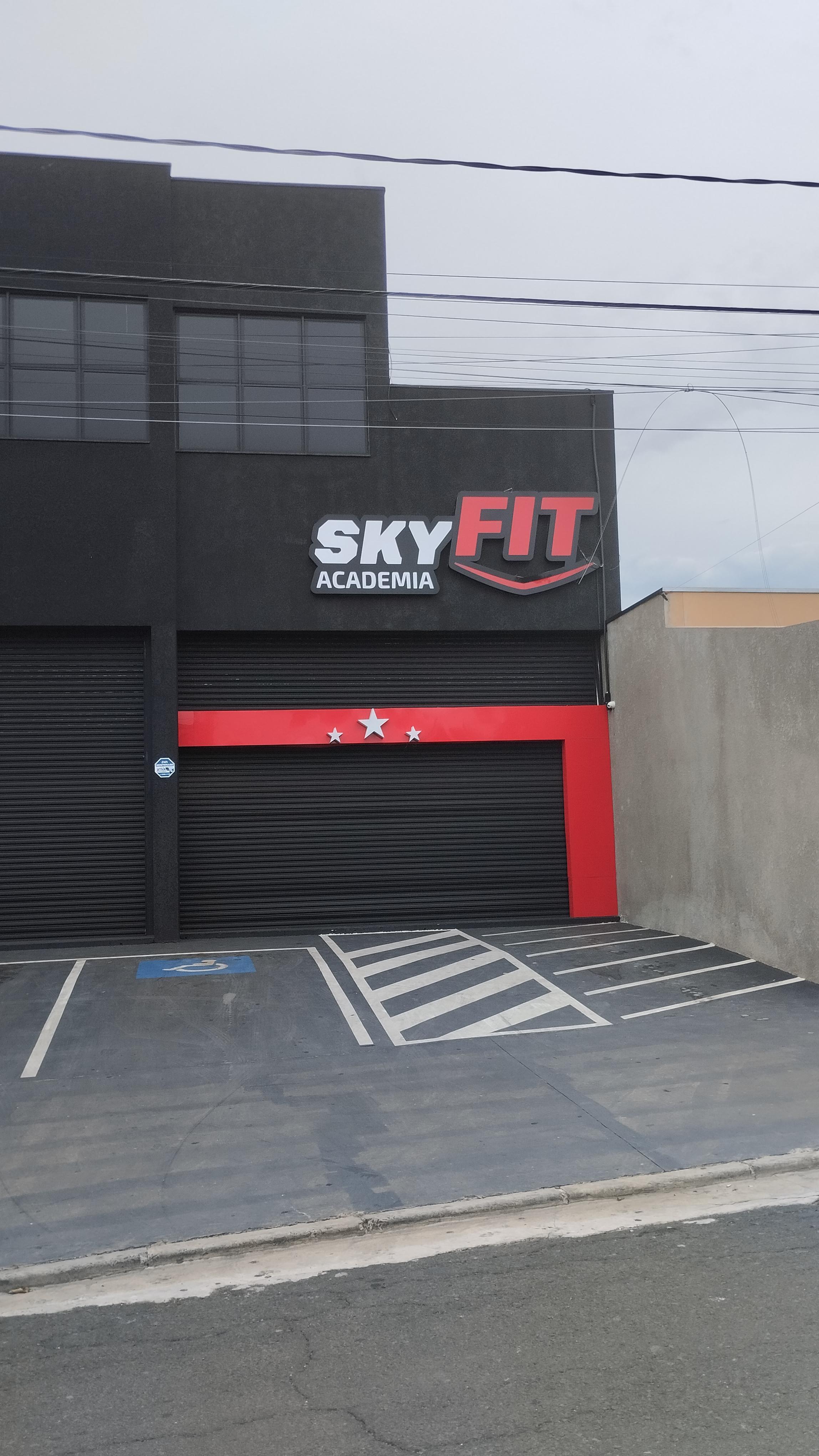 Academia Sky Fit