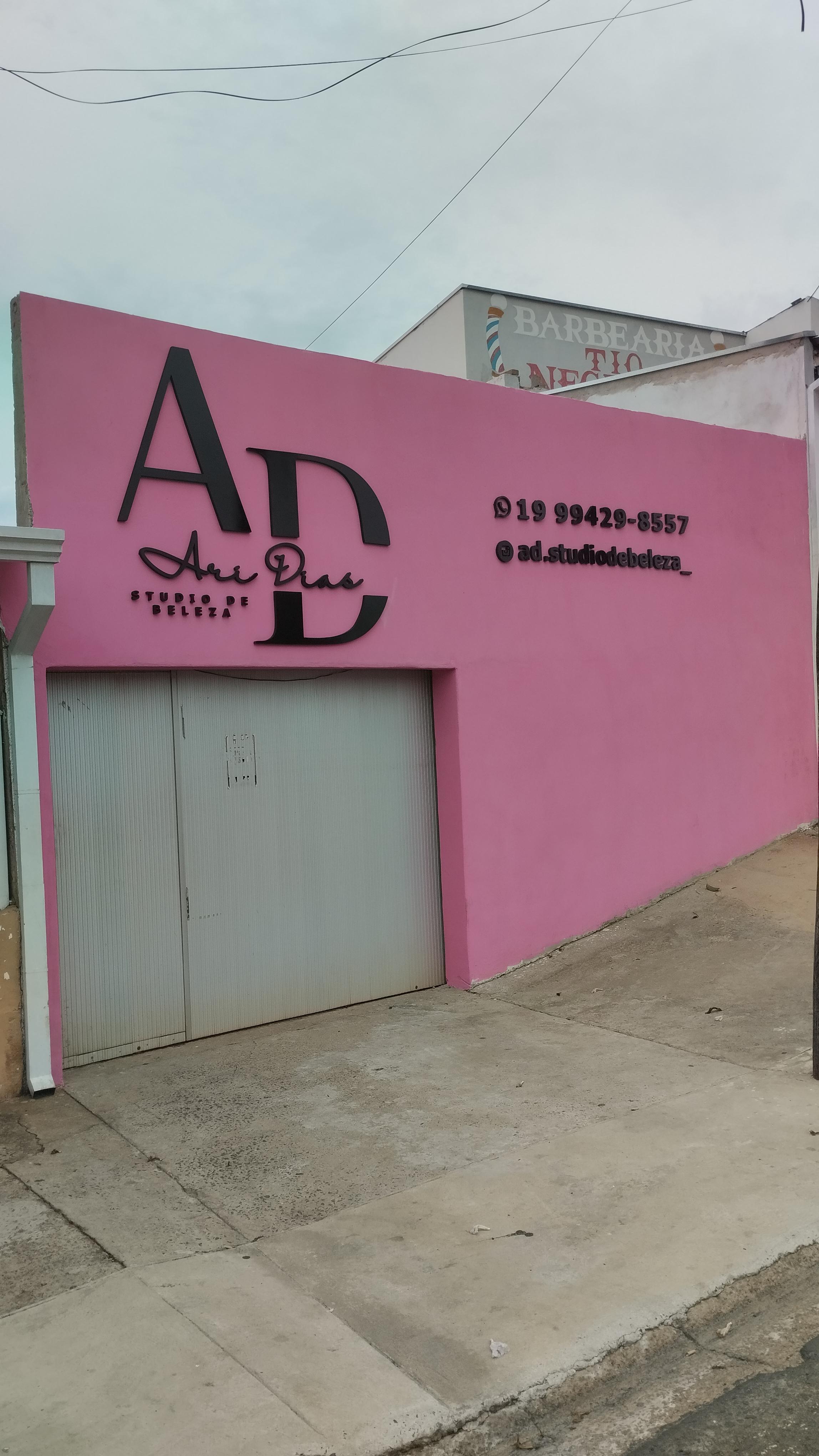 Ari Dias Studio de Beleza