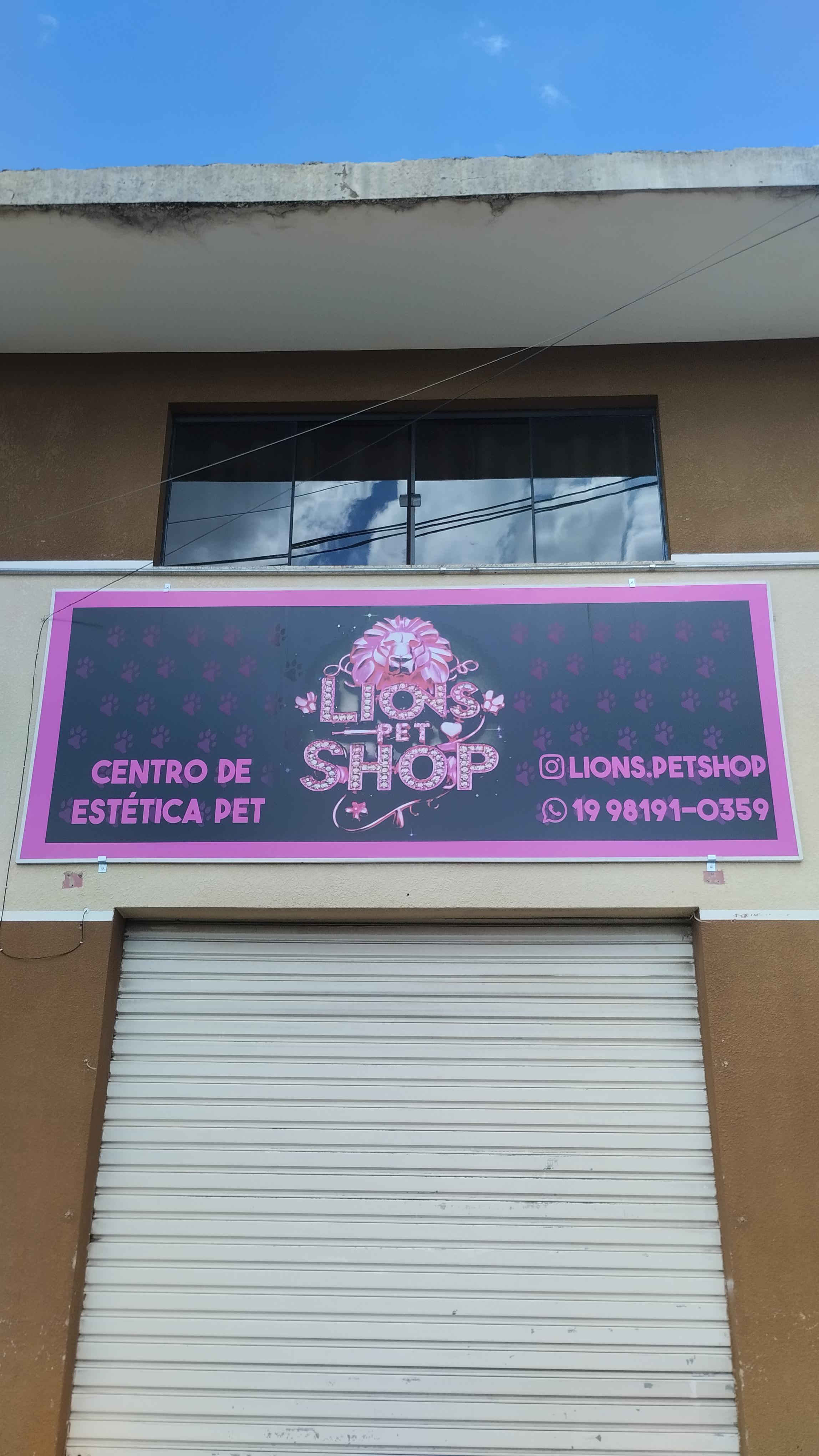 Lions Pet Shop